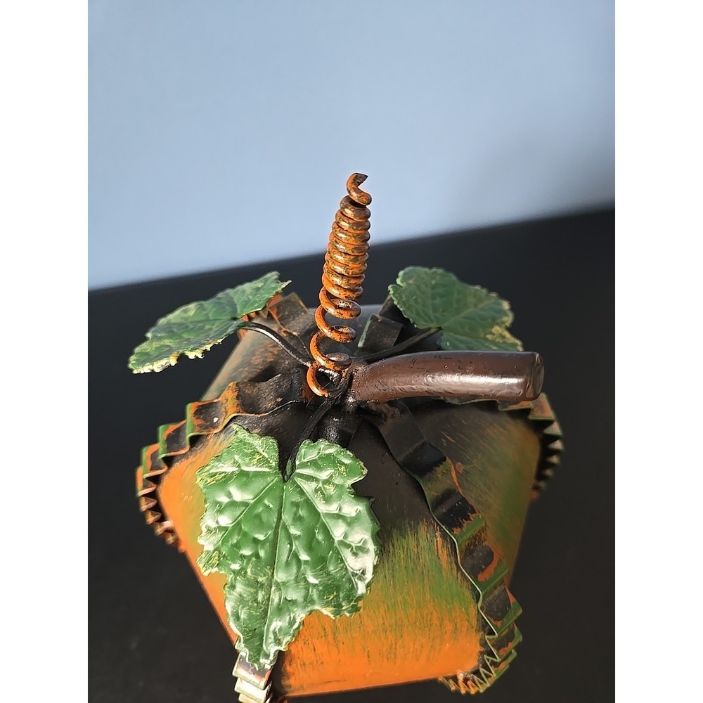 Metal Fall Harvest Pumpkin with Leaves ~ Tabletop‎ Centerpiece Home Decor - Picture 6 of 10